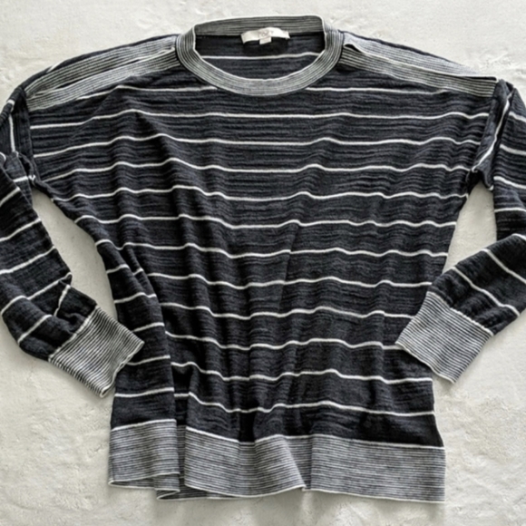 LOFT Relaxed Fit Dolman Sleeve Peep Shoulder Stripe Knit Sweater size Large - Picture 2 of 8